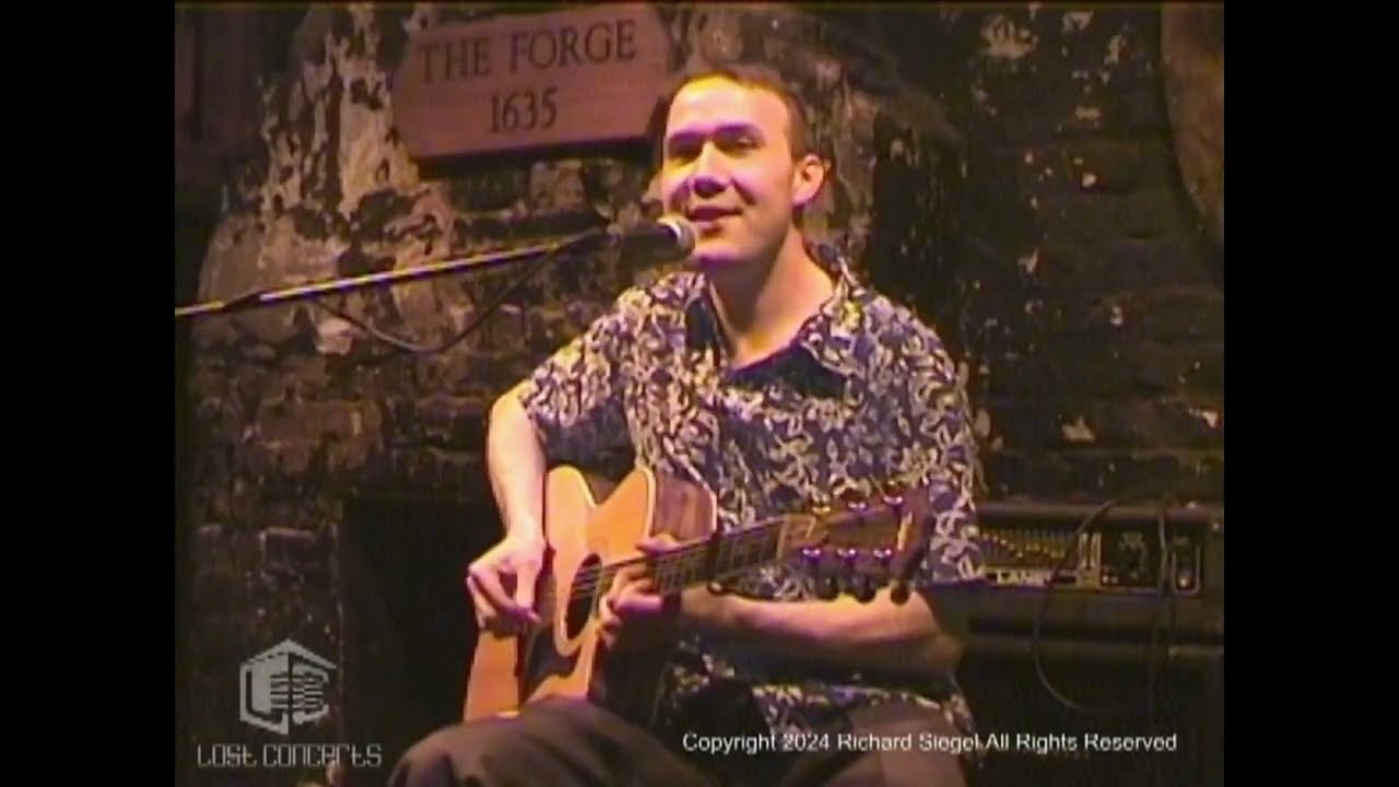 Simon Walsh live at the 12 Bar Club London for Onlinetv by Rick Siegel