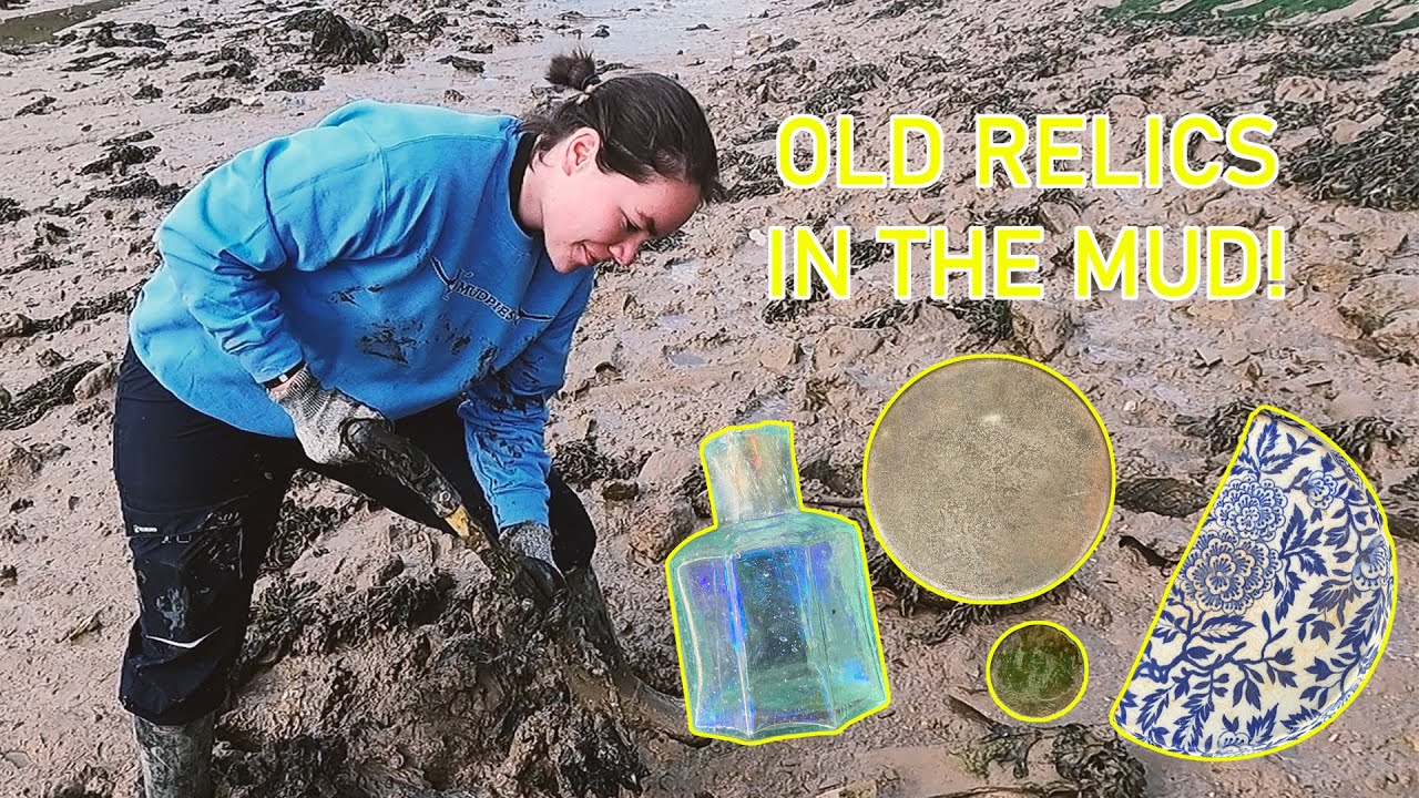 Mudlarking - Digging for old treasure in a muddy river bed!