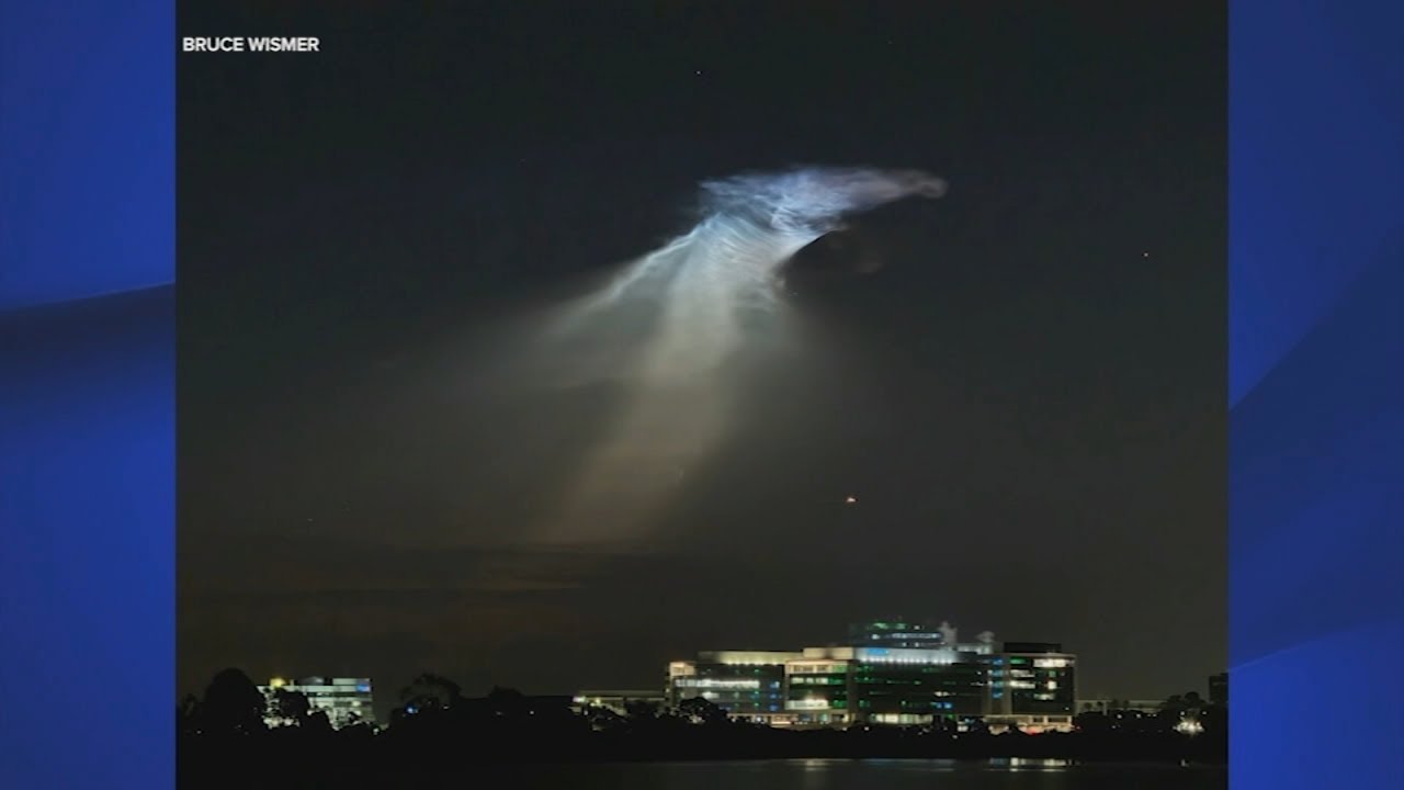 Uniquely lit skies perplex Bay Area residents after SpaceX launch