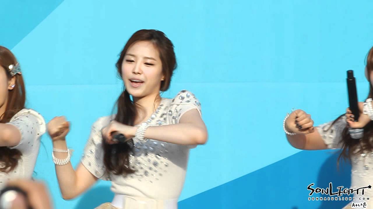 120129 PyeongChang 2013 Together We Can Apink I don't know Naeun