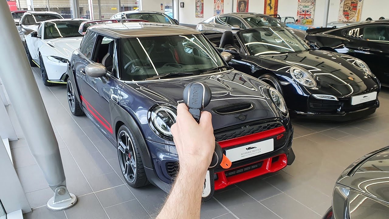 2020 Mini JCW GP: In-Depth Exterior and Interior Tour + Exhaust.