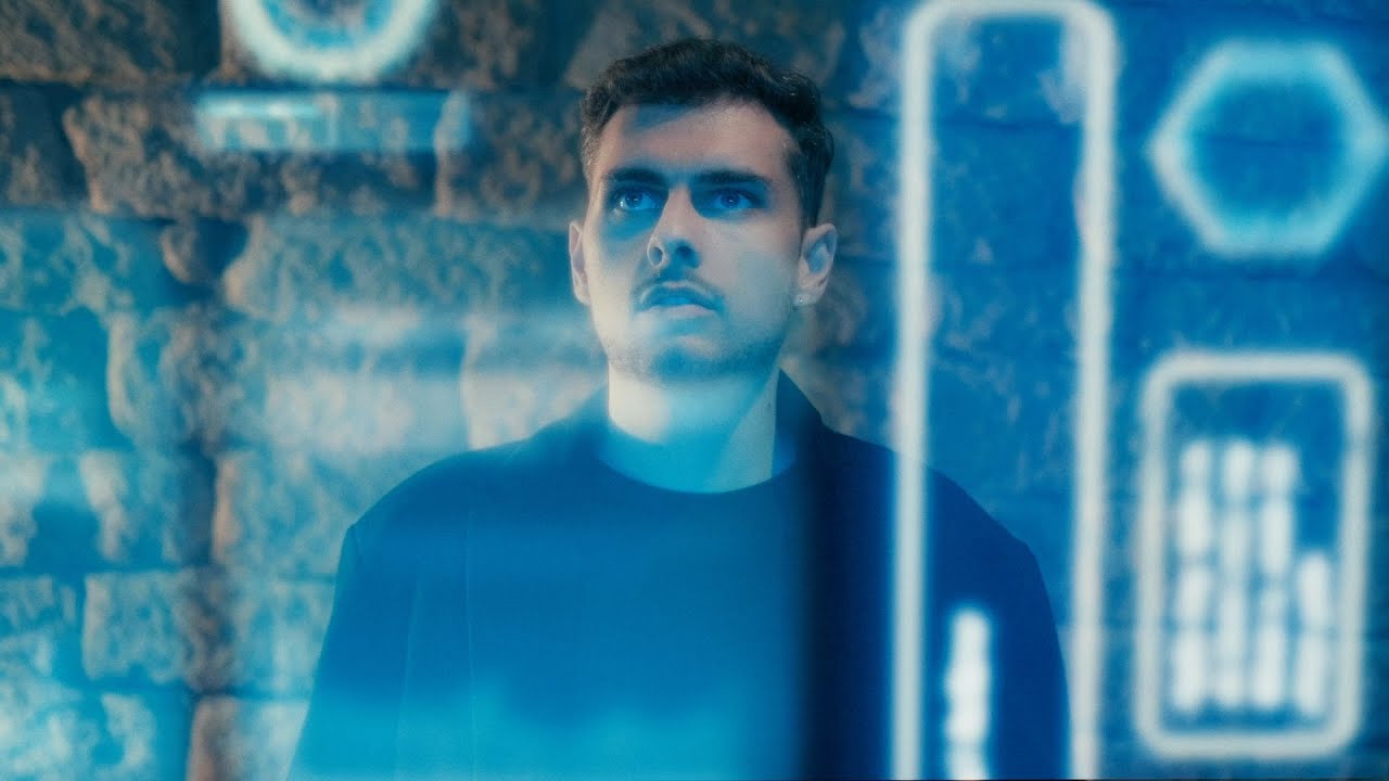 Julian Guba - Amy-Ivy (Official Music Video)