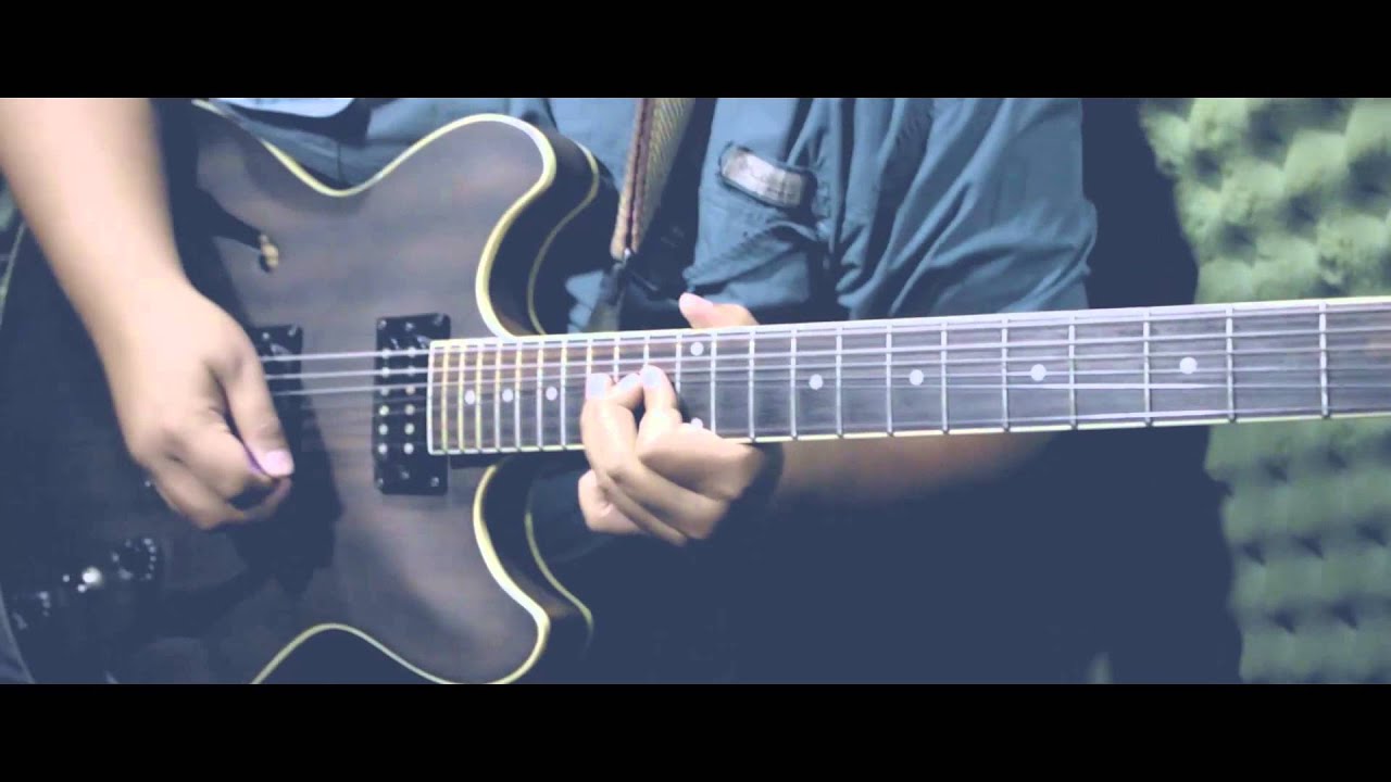 Ibanez Artcore AS53 Semi-Hollow Electric Guitar test jam