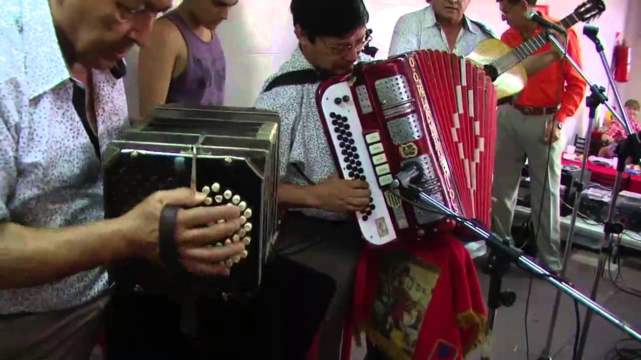 Conjunto de Verón Palacios en el salón de Héctor Ramírez (2)