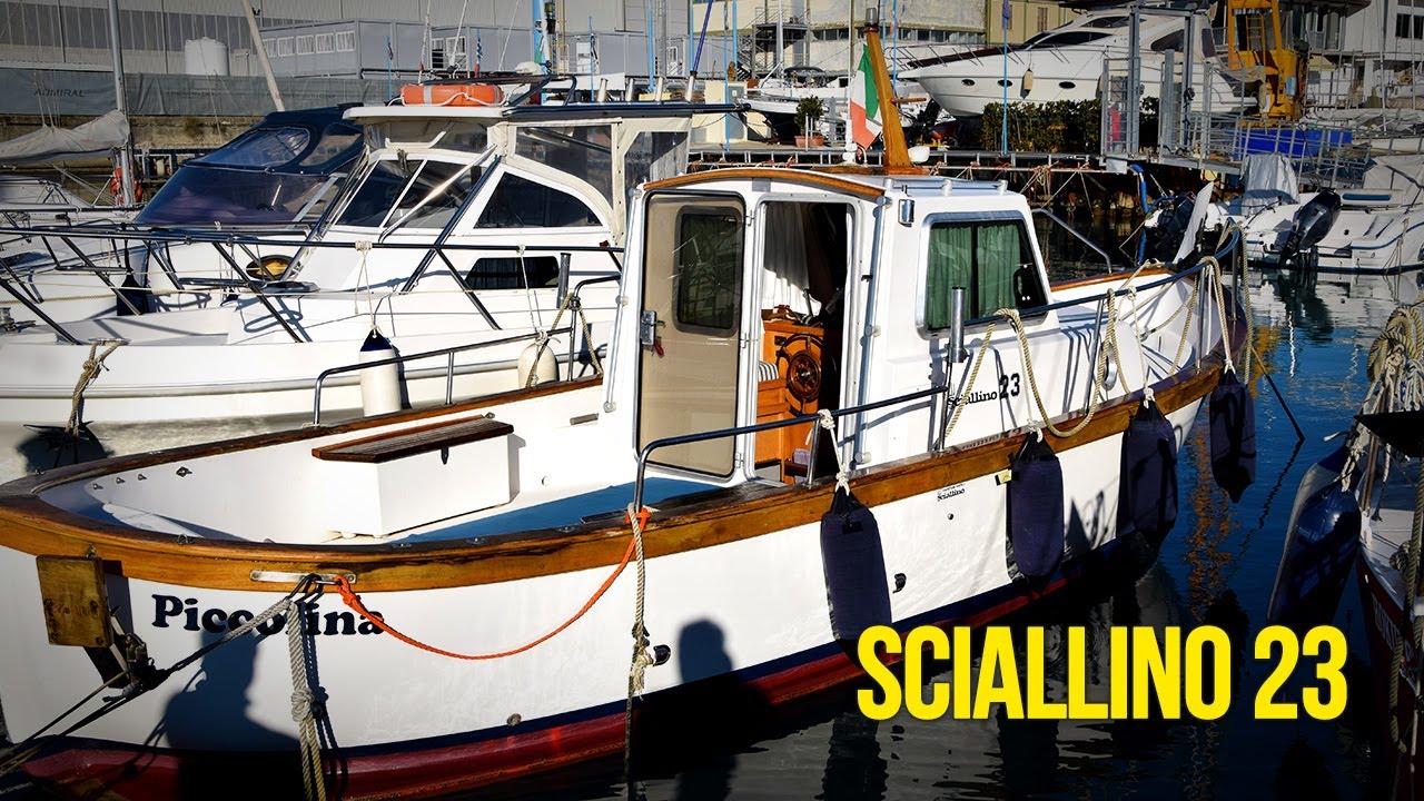 Sciallino 23 | Gozzo cabinato usato in vendita del cantiere Sciallino. Natante, barca a motore