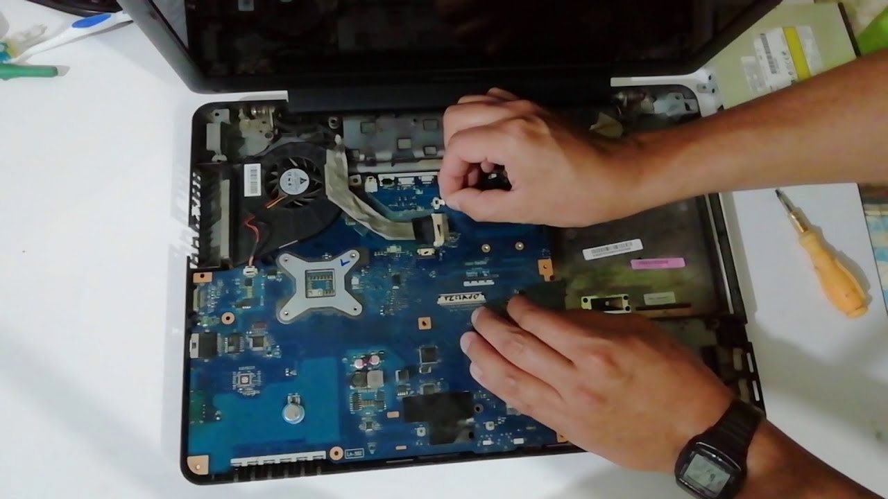 Desarmar y armar💻Laptop Toshiba Satellite L455 | para mantenimiento o cambio de alguna parte interna