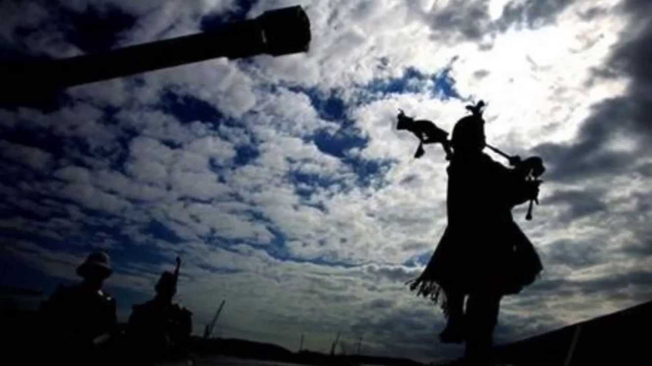 Marc Knopfler -  Piper Till the End