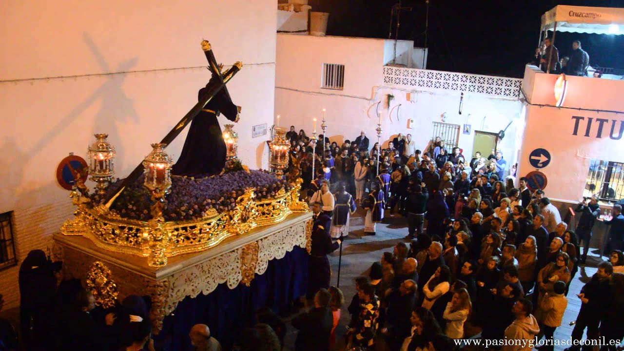 Salida procesional de la Hermandad del Nazareno - Semana Santa Conil de la Frontera 2016