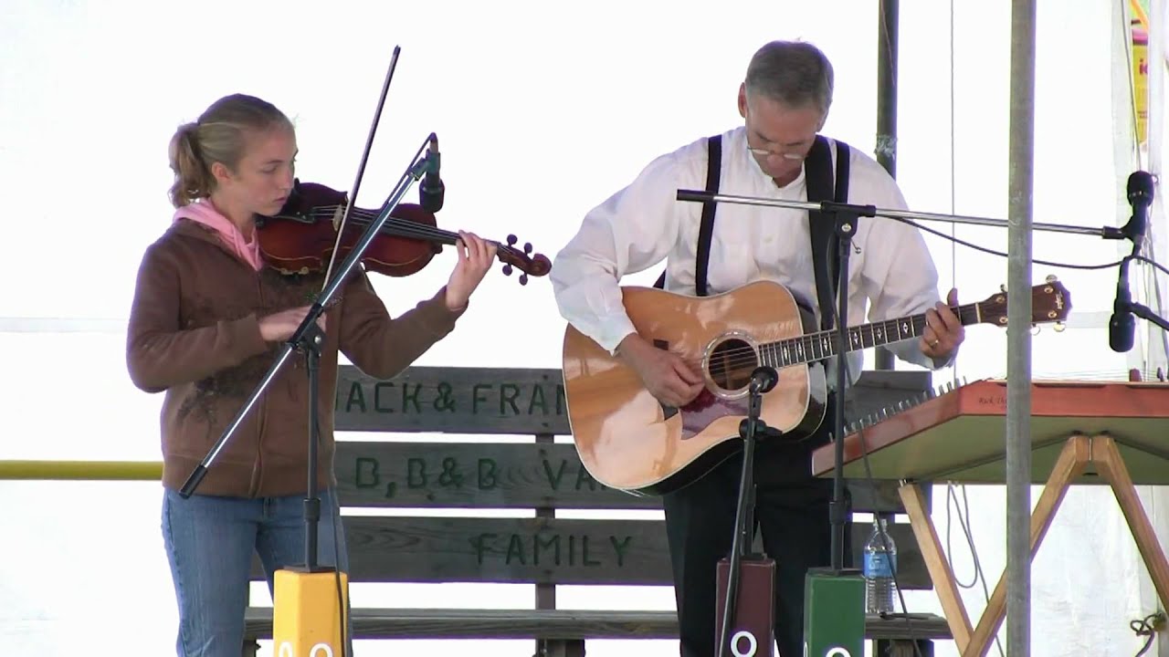 Amelia's - Rick Thum and Bekah Suttner - Evart 2009