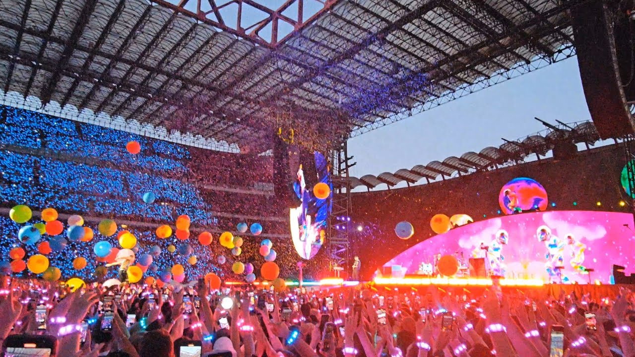 [4K] Coldplay - Adventure of a Lifetime live @ Milano, San Siro 25/06/2023 #coldplaymilan