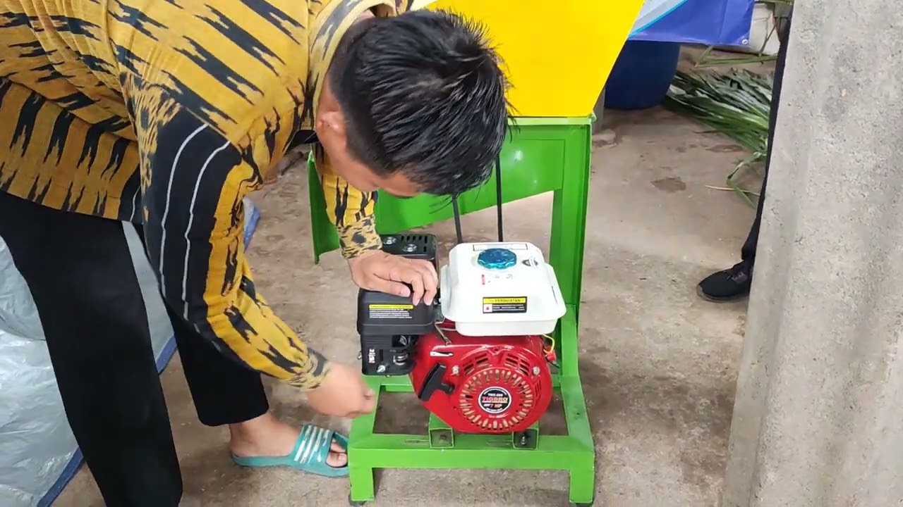 Serah Terima Mesin Pencacah Multifungsi untuk Kelompok Ternak Domba “Dadi Prayogo Farm”