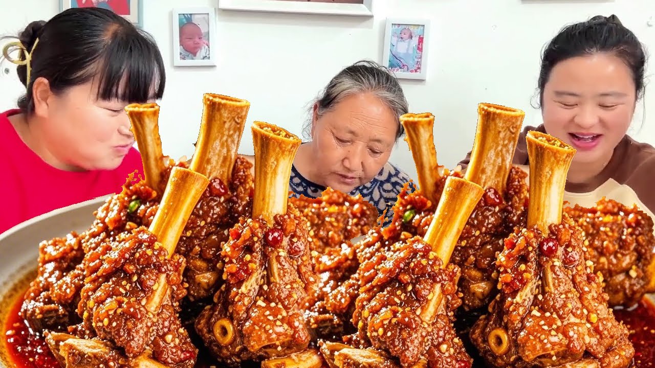 亮亮150买回来一只牛的大棒骨，做熟直接装了满满一大盆，霞姐吃了都说香！【胖手手丹丹】