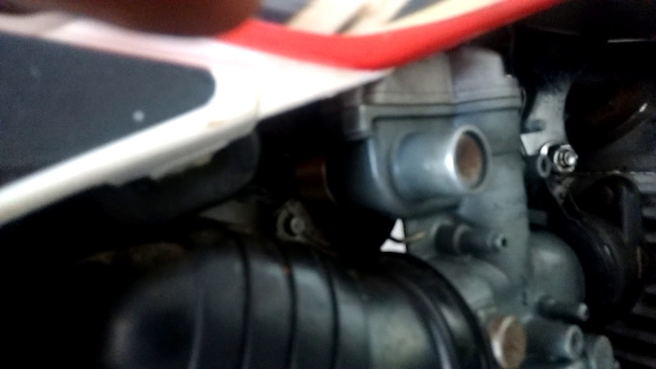 CRF 230 preparada, cabo de acelerador está duro