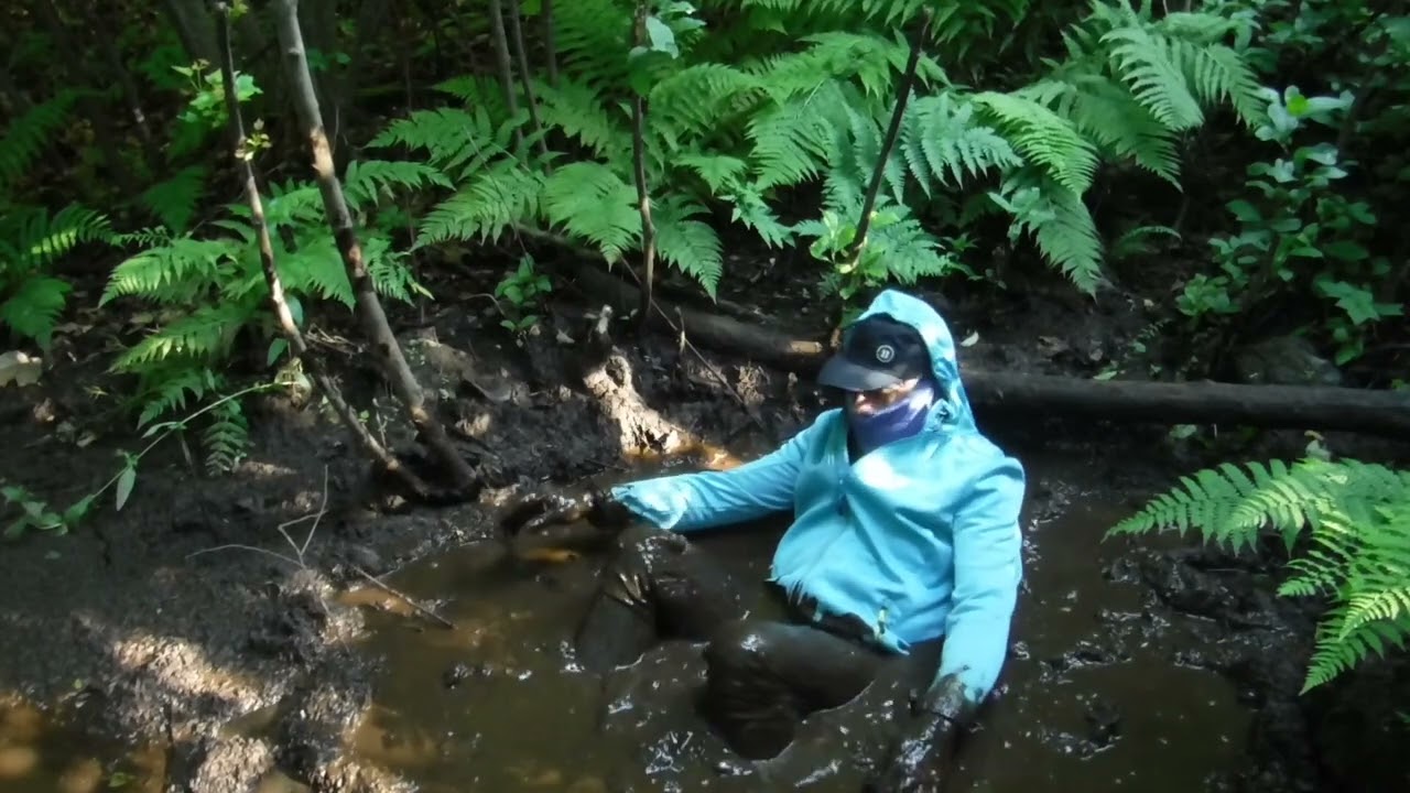 200 mud: Muddy Jeans and Blue Jacket