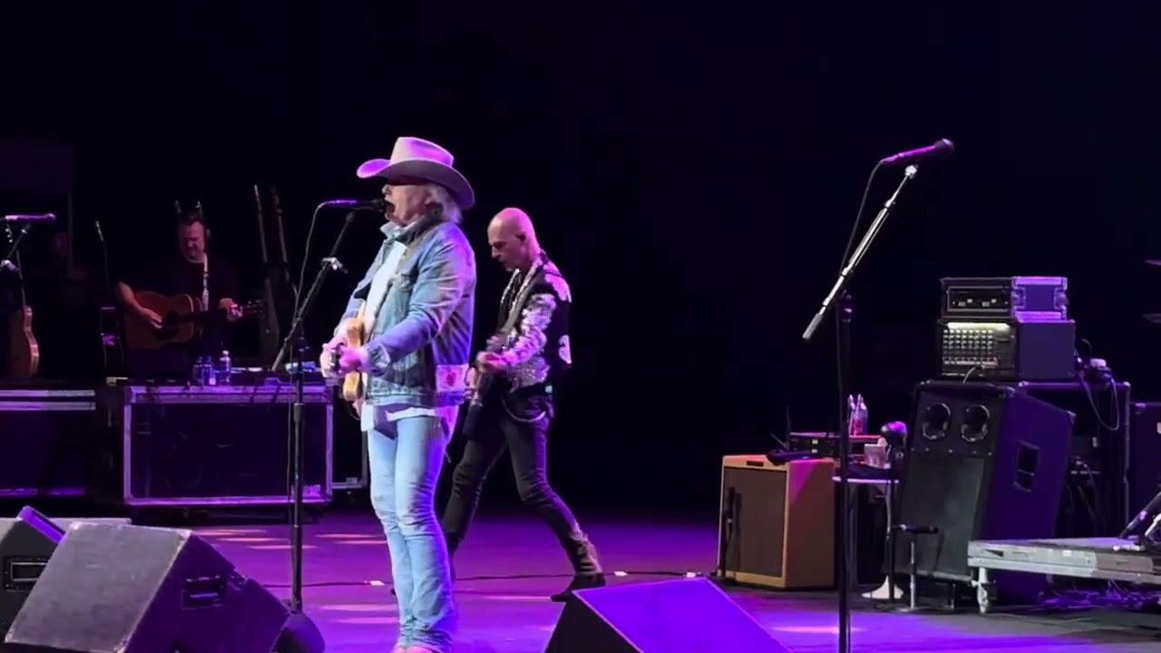Little Sister by Dwight Yoakam, Pacific Amphitheatre, 7/20/23