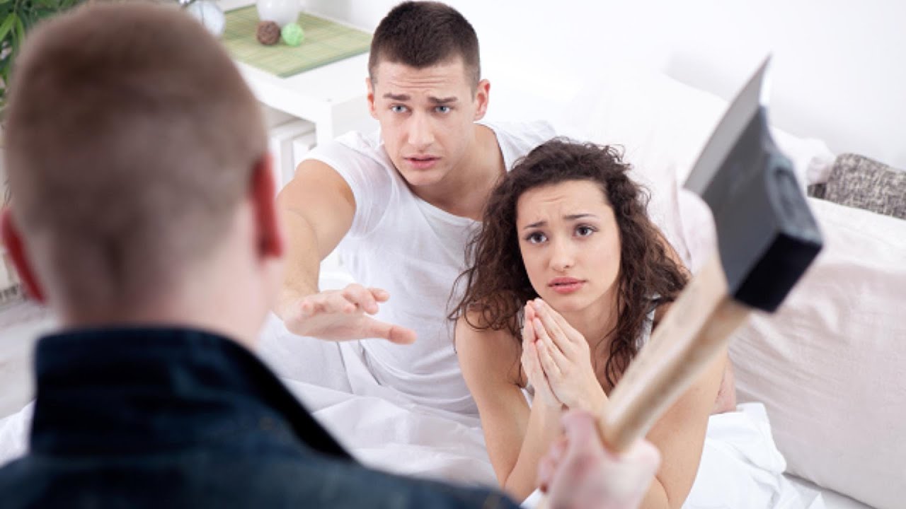 How dare you cheat on me IN FRONT OF ME????  [Storytime #3]