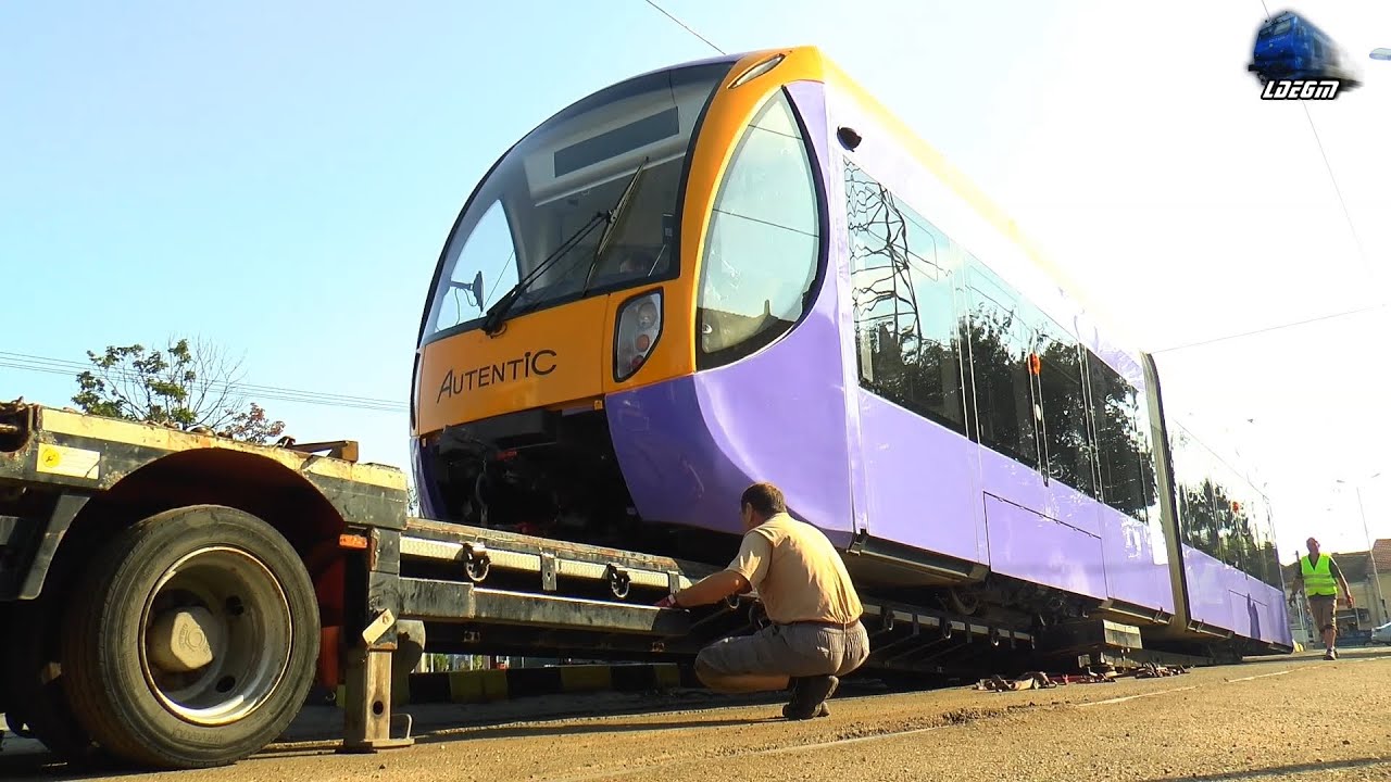 ⚠️🚊Încărcare Tramvai Astra Autentic Tram/Straßenbahn Loading in Oradea - 10 August 2021