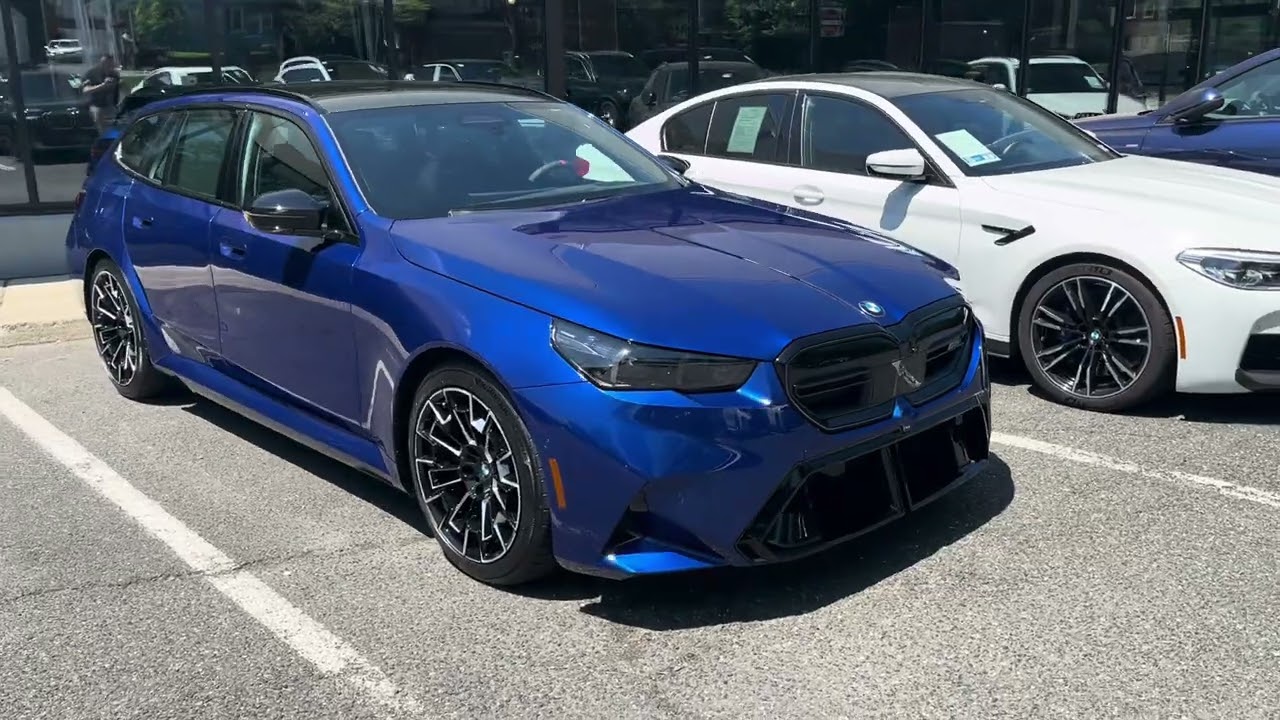 This new BMW M5 Wagon looks incredible in Marina Bay Blue metallic.