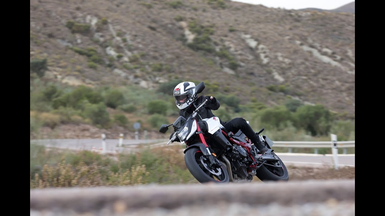 Honda CB750 Hornet – A Honda kicsit megcsiklandozta a Hornetrajongókat