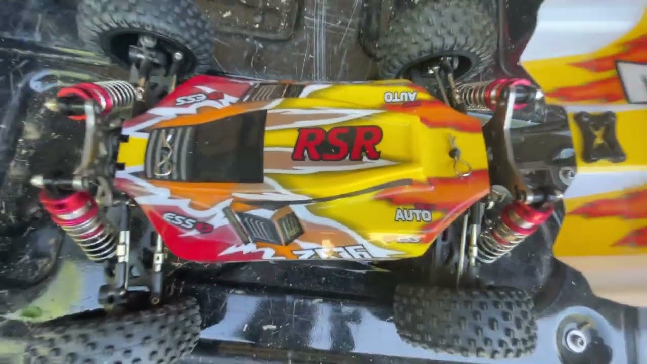 Z06 WLtoys 144010 RC Car, 1:14 Scale. First run / new jumps.