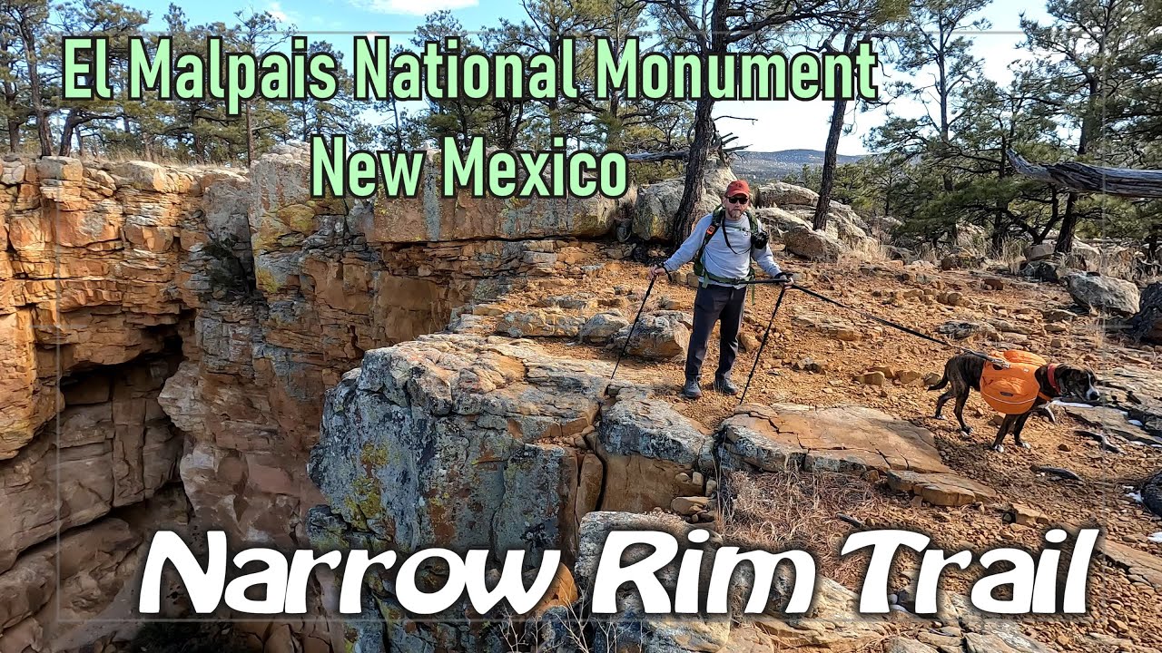 Narrows Rim Trail of El Malpais National Monument \ New Mexico