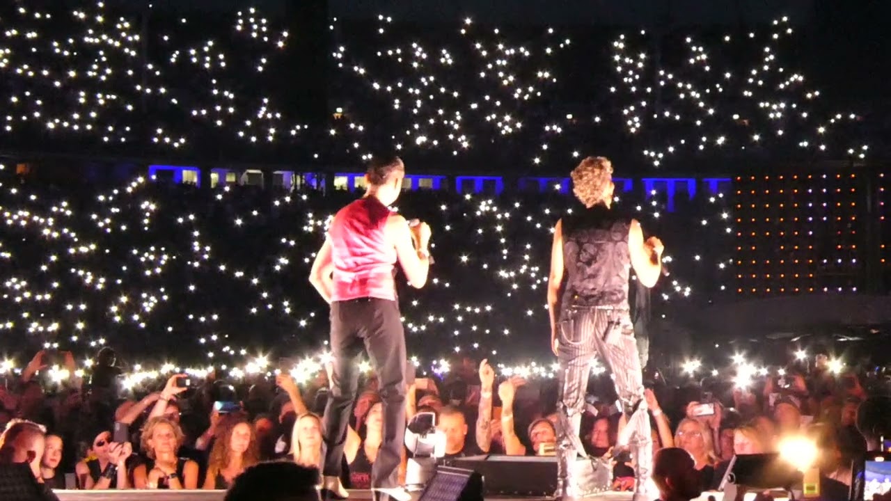 Depeche Mode Berlin 7.7.2023,  "Waiting For The Night To Fall"