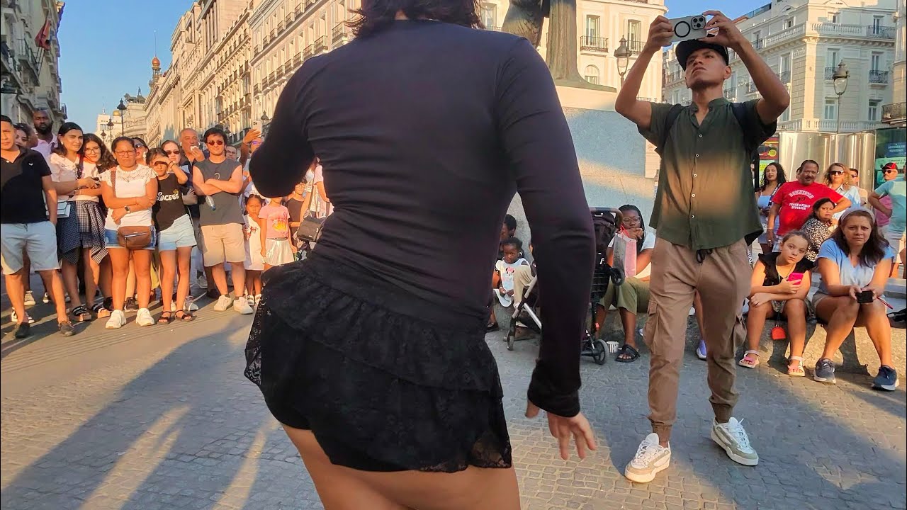 ”¡Imposible  No Mirar! El Arte de Bailar de esta Italiana 🇮🇹 Te Dejará Loco”  SALSA