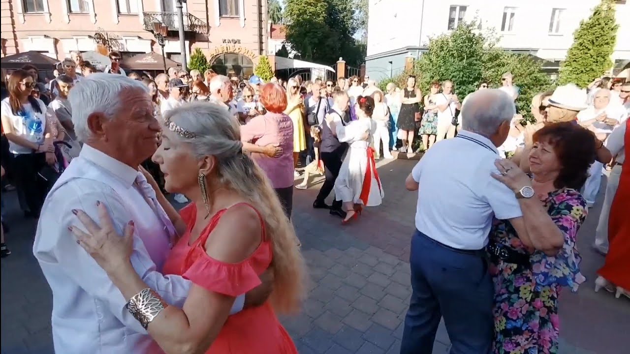 Звёздный Вальс! БЕРЕСТЕЙСКИЙ БАЛ
