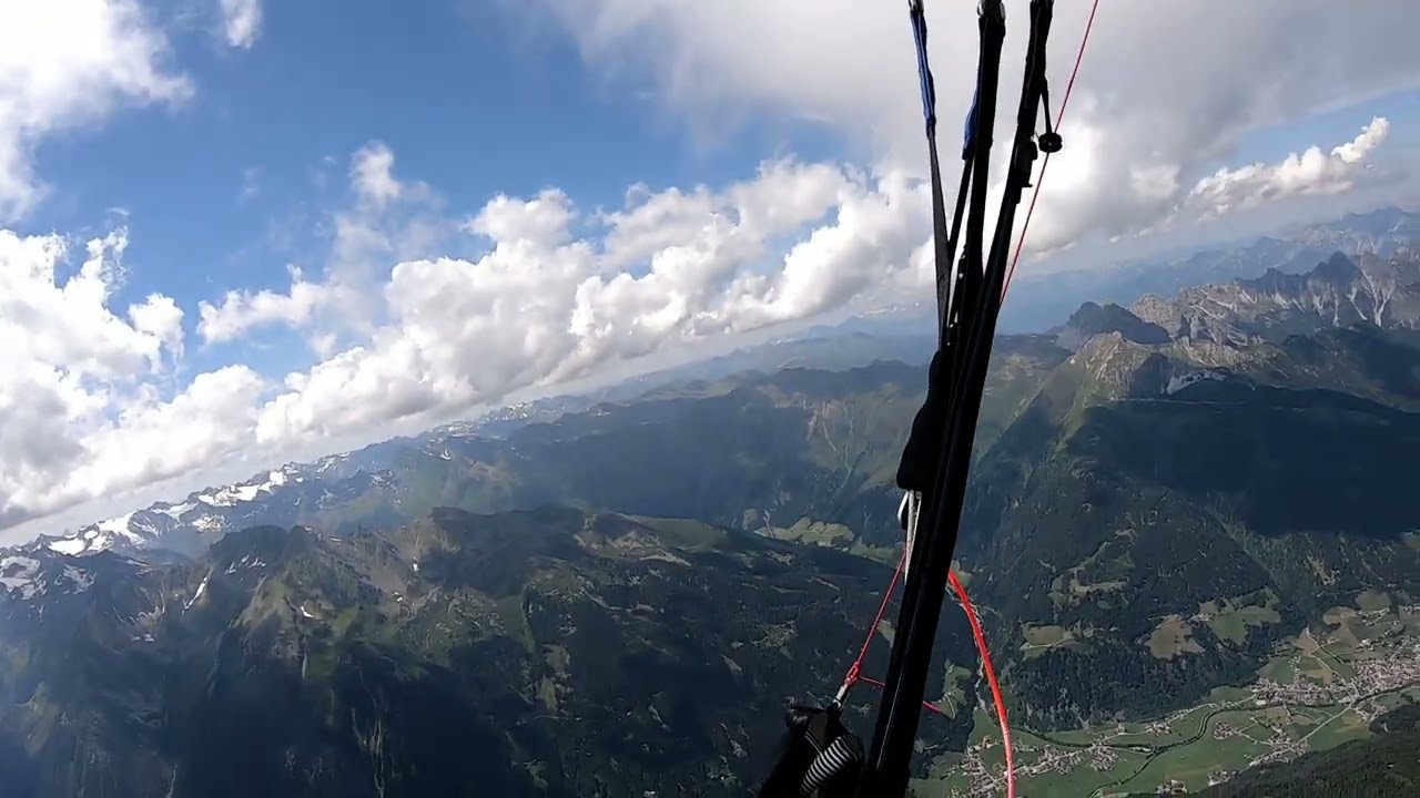 Paragliding Kreuzjoch & Elfer  -  Stubaital / Austria