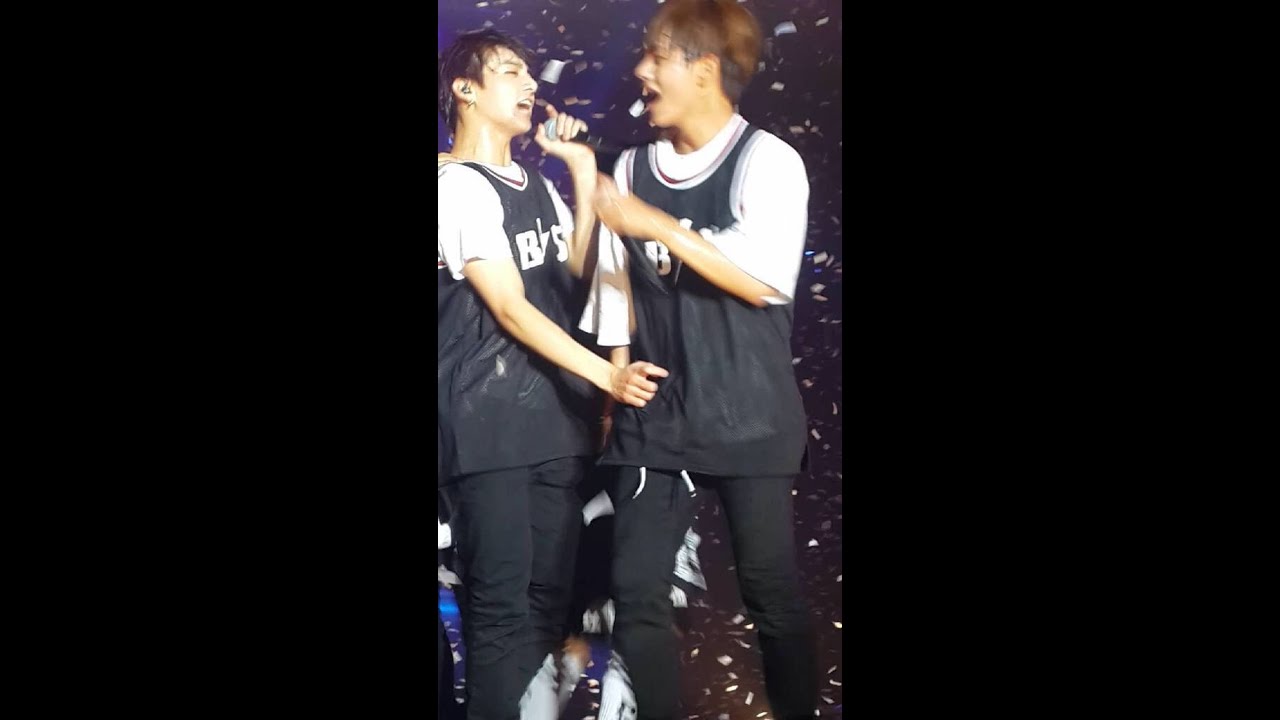 VKOOK naughtiness on stage! - Sugar Sugar (BTS)