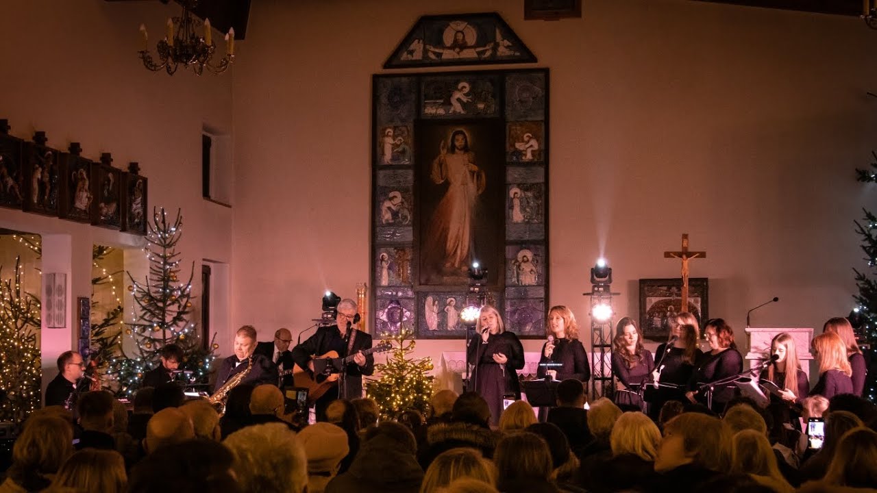 Dzisiaj w Betlejem w wykonaniu Scholi Miłosierdzia SMŚ 