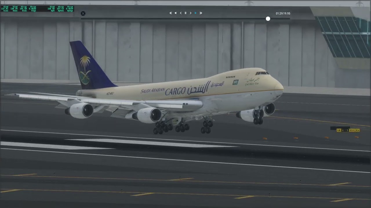747-200 Landing at Dubai Intl Airport
