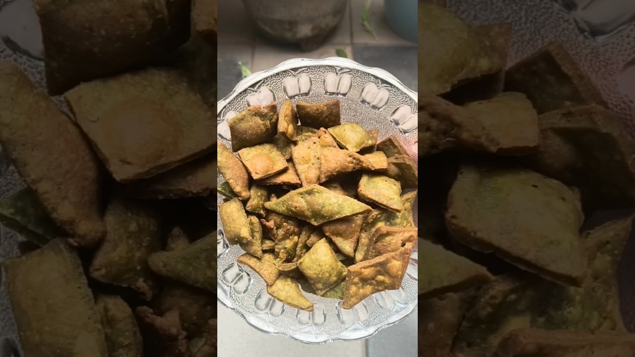 पालक मठरी | palak ki mathri | #shorts #palakrecipe #palakmathari #trendingshorts #palakrecipes