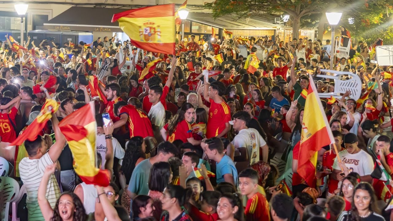 Melilla entera vibra con la victoria de la Selección en la Eurocopa