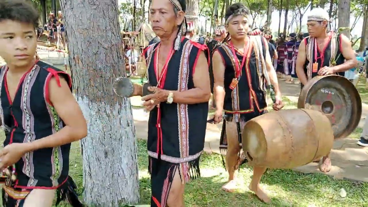 Công chiêng h đức cơ