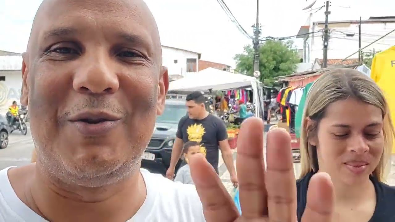 ESSA FEIRA É MUITO PEQUENA , BARREIRA  CEARÁ !!!