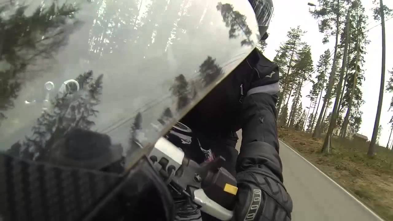 Suzuki GSX600F driving + full throttle acceleration