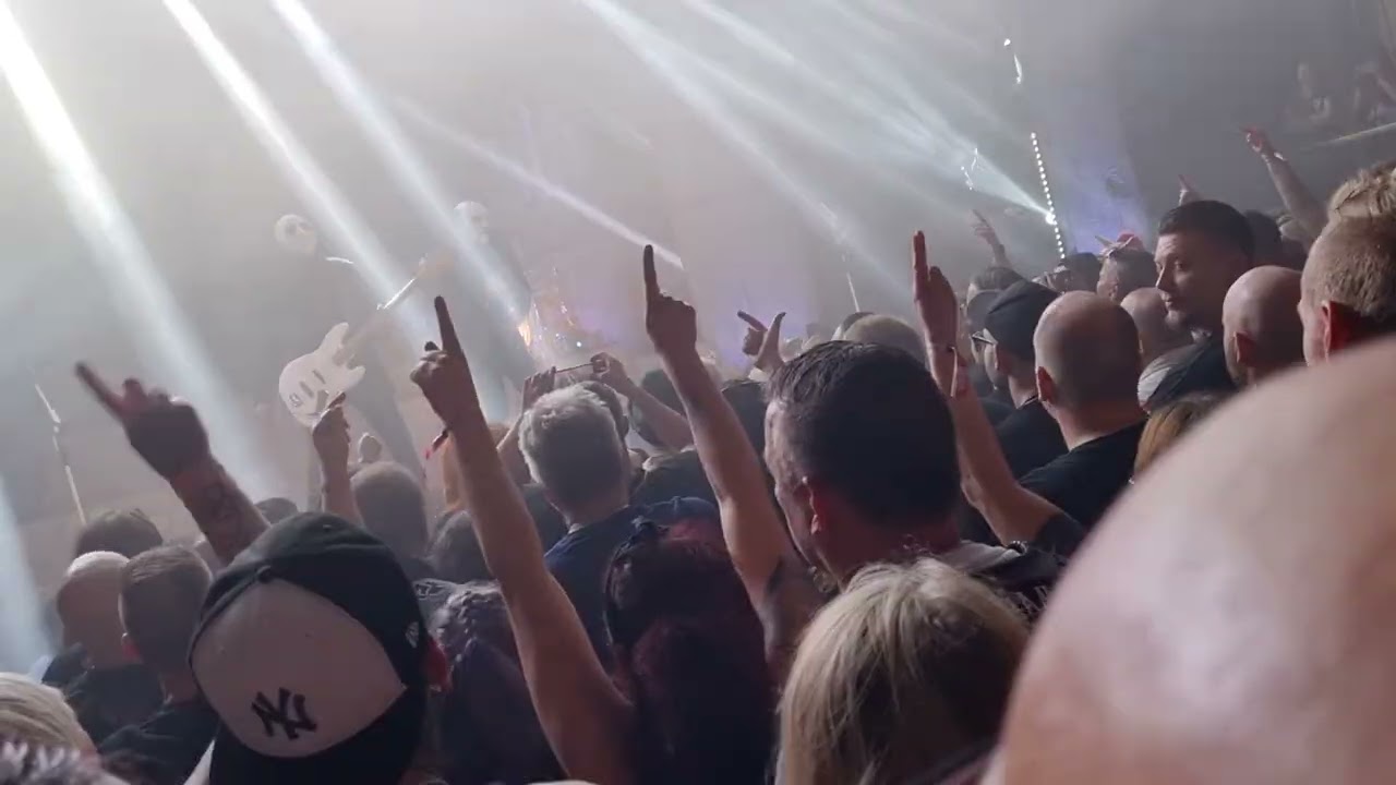 WEIMAR - anders als die anderen, crowd battle Frauen gegen Männer - live Köln 2024