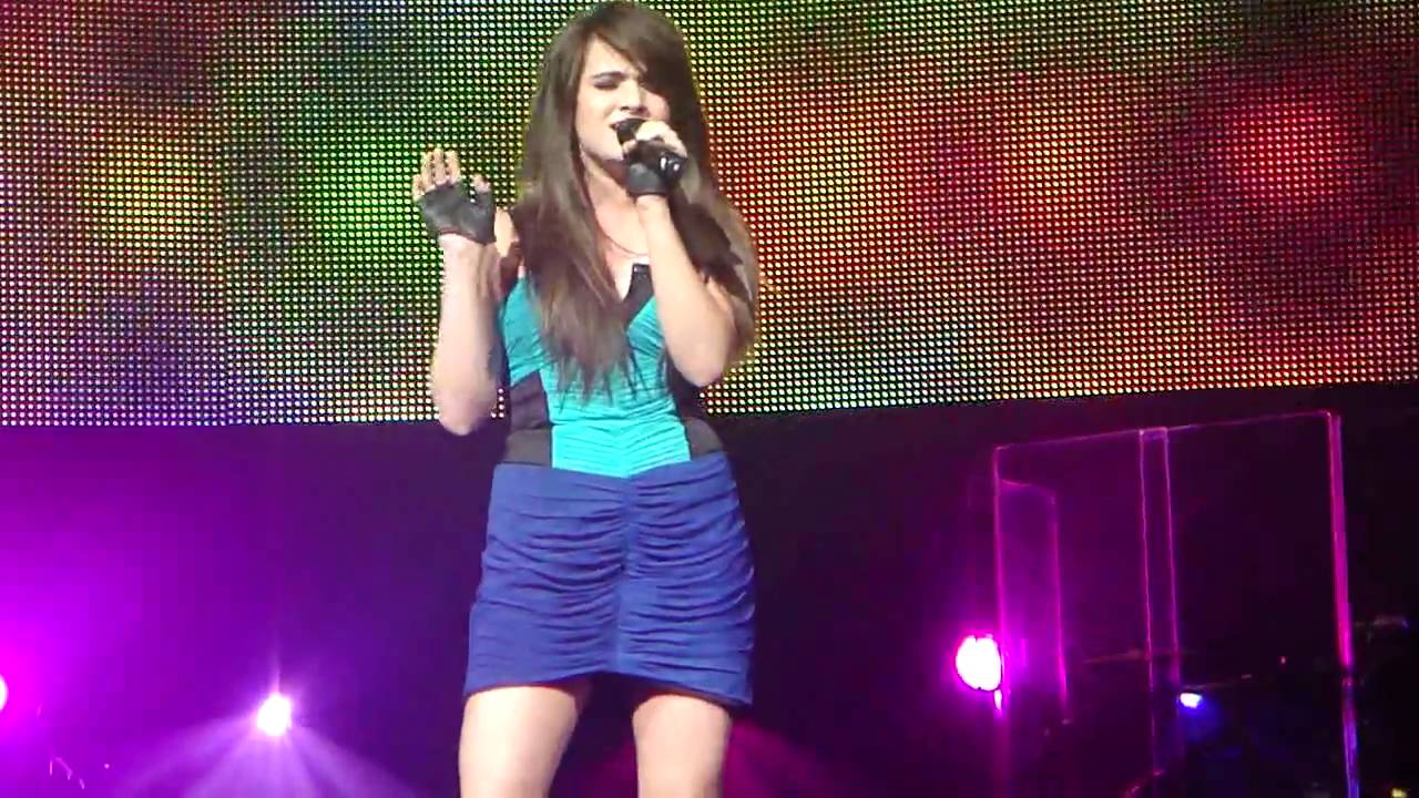 Katie Stevens - Here We Go Again (Columbus, 7/27)
