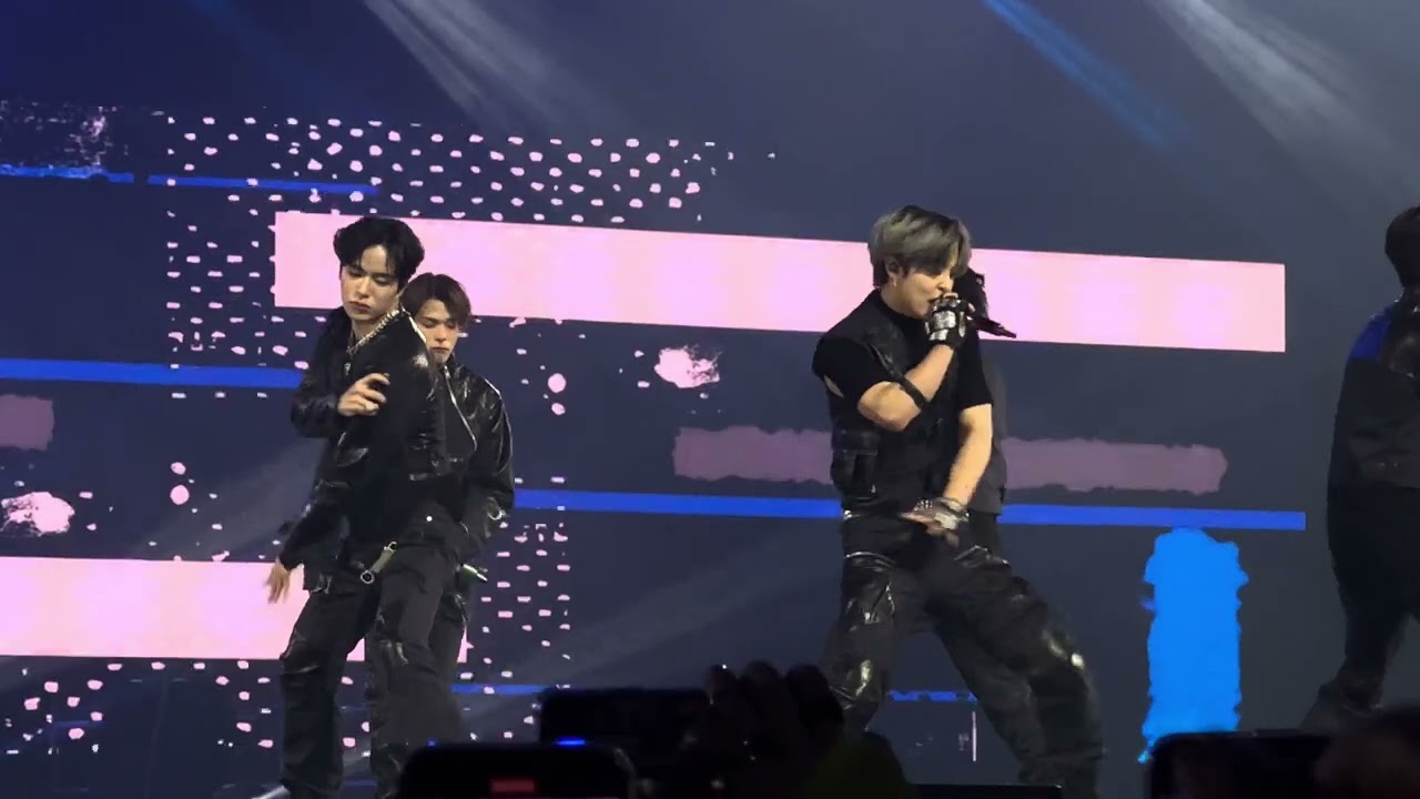 151023 TREASURE - JIKJIN - MCOUNTDOWN PARIS (FRONT VIEW)