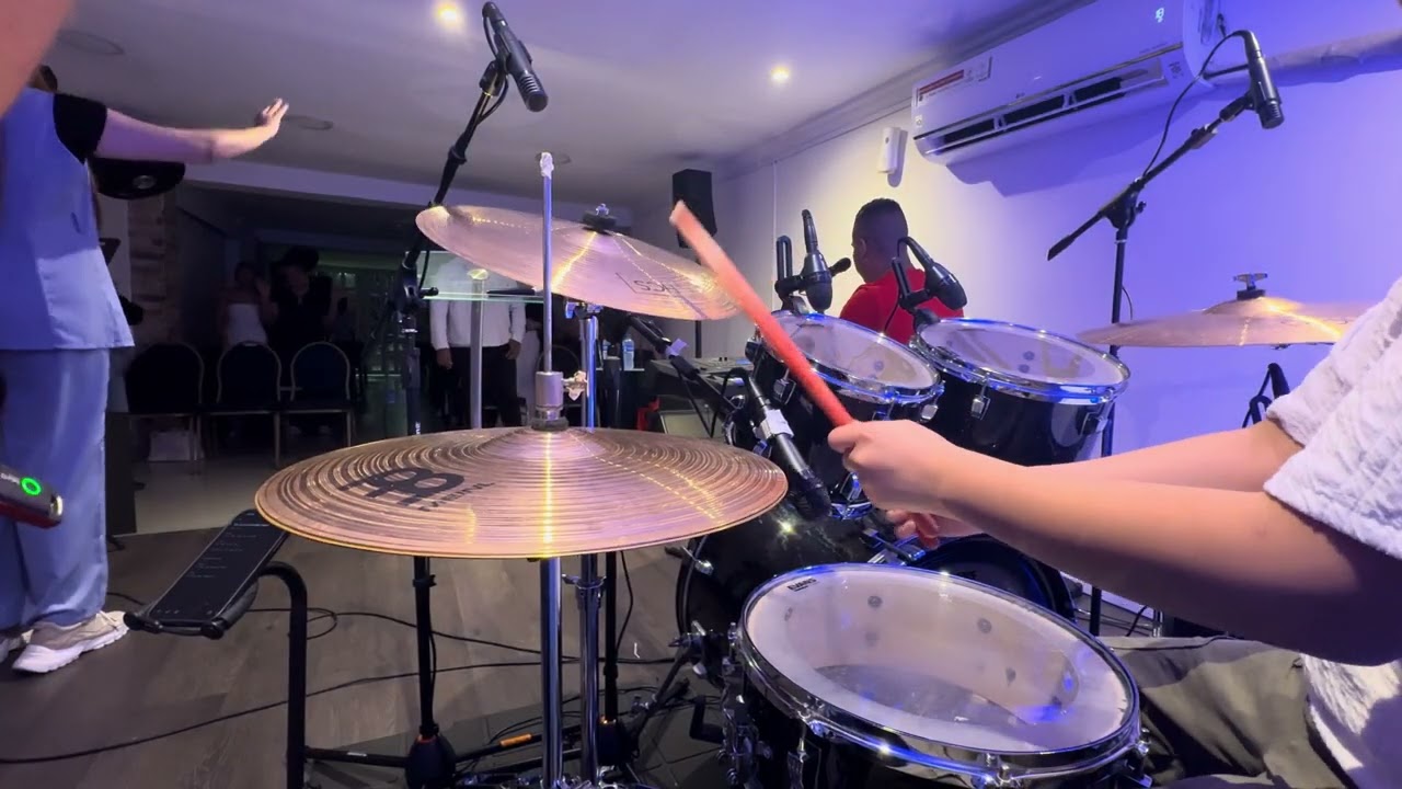 • Amado de mi alma : • ⁠Yo sé que estás aquí :  • ⁠Cristo yo te amo  cámaras Bateria 