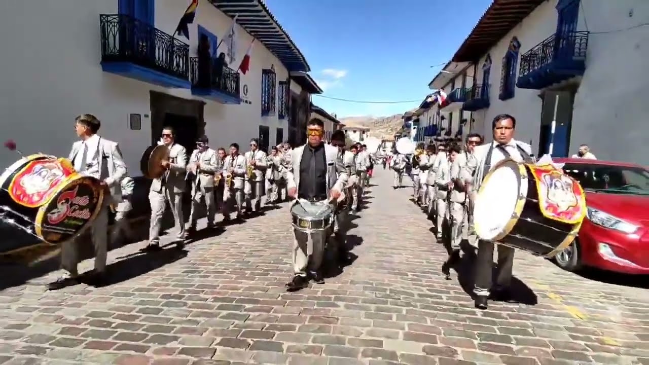 MARCHA: A LOS FILOS DE UN CUCHILLO - Banda Orquesta Santa Cecilia del Cusco.