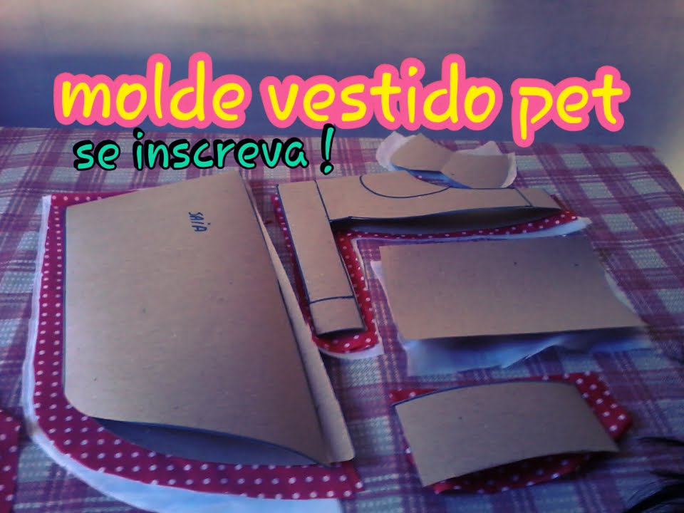 Fuja da crise fazendo roupas pets ! vestido anos 60 