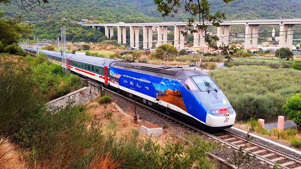 Treni in Riviera Ligure di Ponente : LUG - AGO 2022