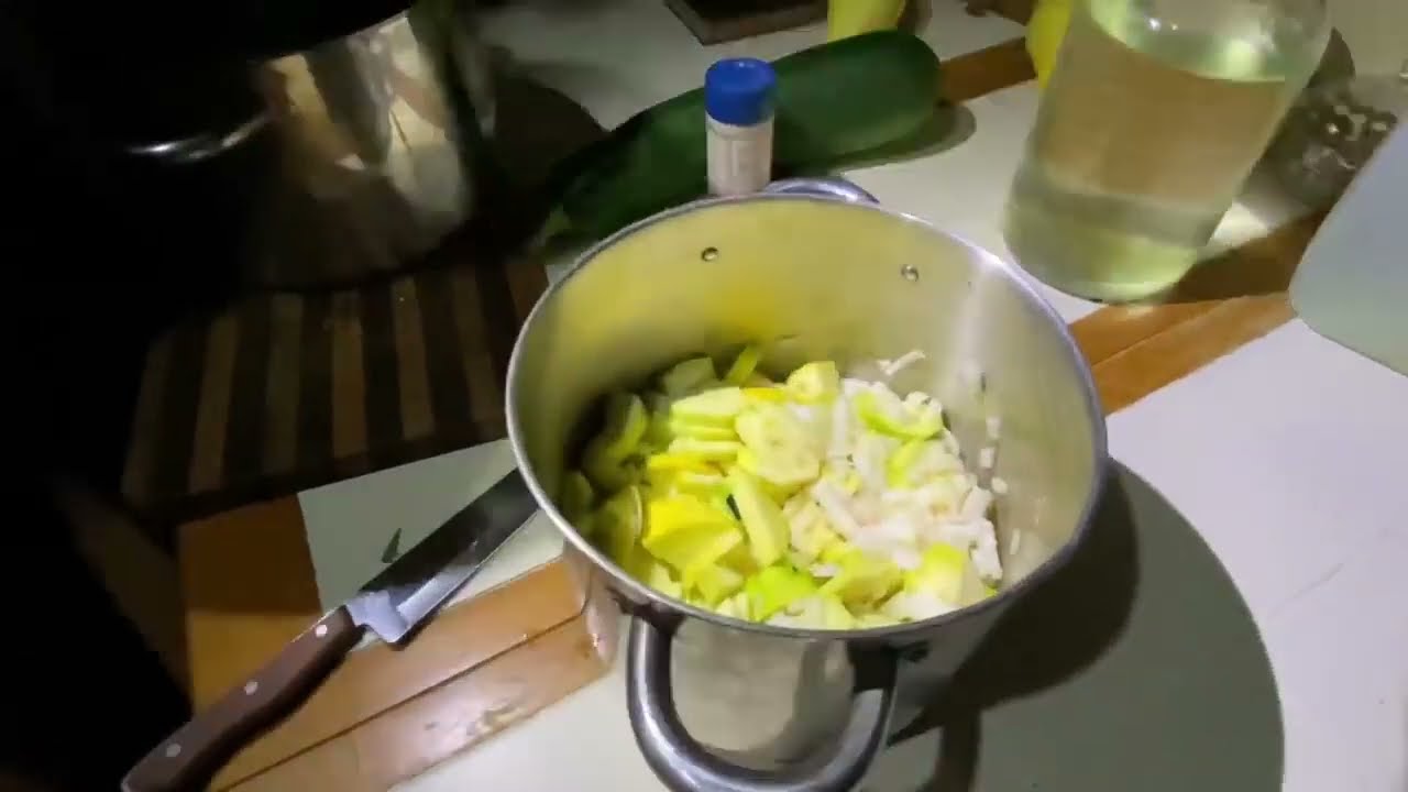 Готовим и нарезаем с Титусом Моррисом 😂 | Дом здоровья Хенсон-Крик