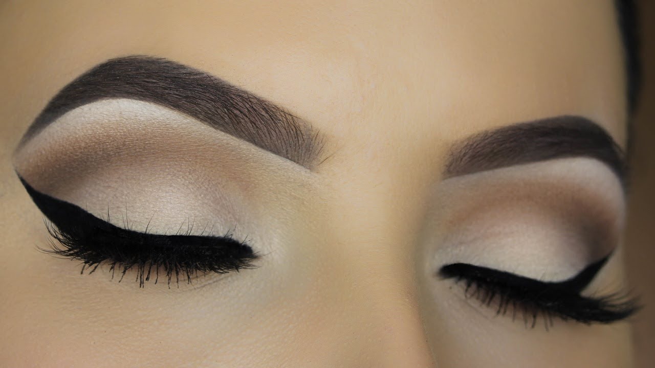 Soft Cut Crease Eye Makeup Tutorial