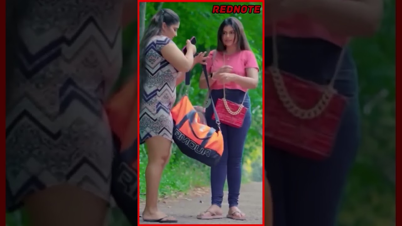 රන්ජන්ට කවුද ගවුමක් ඇන්දුවෙ | 😋🍑🤣 Shalini Fernando #shorts #viral #trending