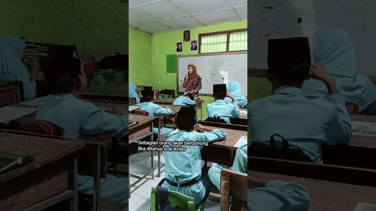 definisi ikhlas itu yang bagaimana??? 