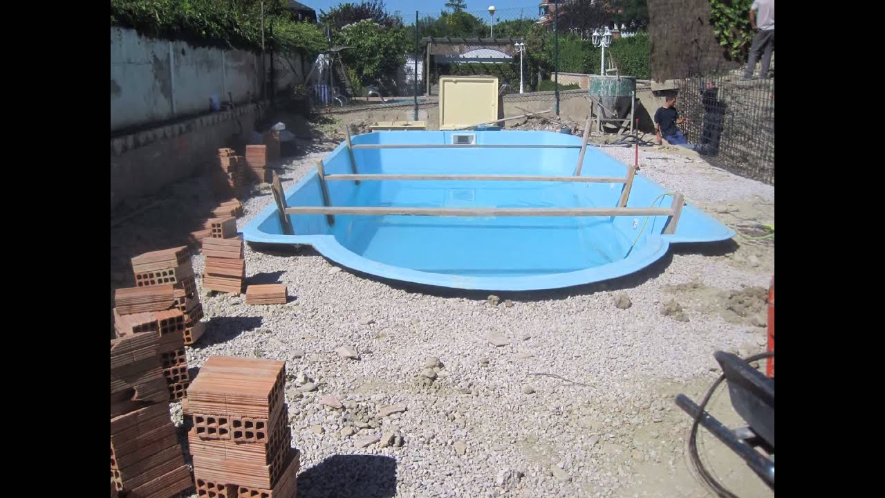 CODISNA S.L.: Instalación de una piscinas de poliéster