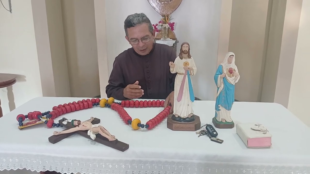 Santo terço desse domingo as 17 horas na igreja São José bairro do Alegre Bragança Pará 